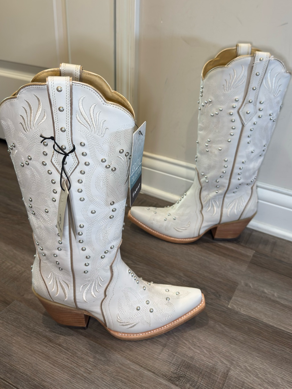 Ariat Pearl Studded Western White Leather Boots